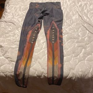 Tremor leggings.